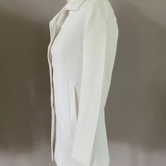 Banana Republic white buttonup jacket size XS. - Picture 4 of 10